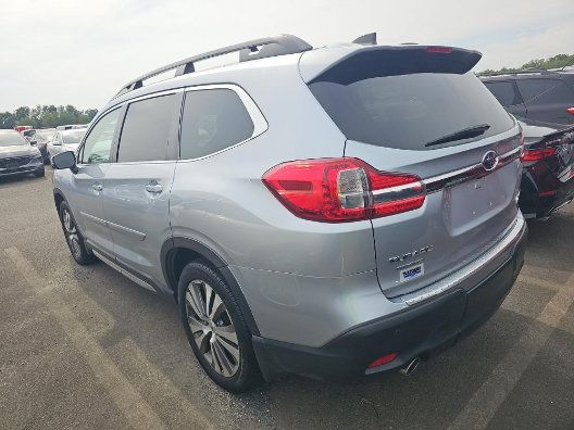 Used 2022 Subaru Ascent Limited w/ Technology Package AWD/4WD image 2