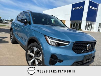 Used 2024 Volvo XC40 B5 Plus w/ Climate Package
