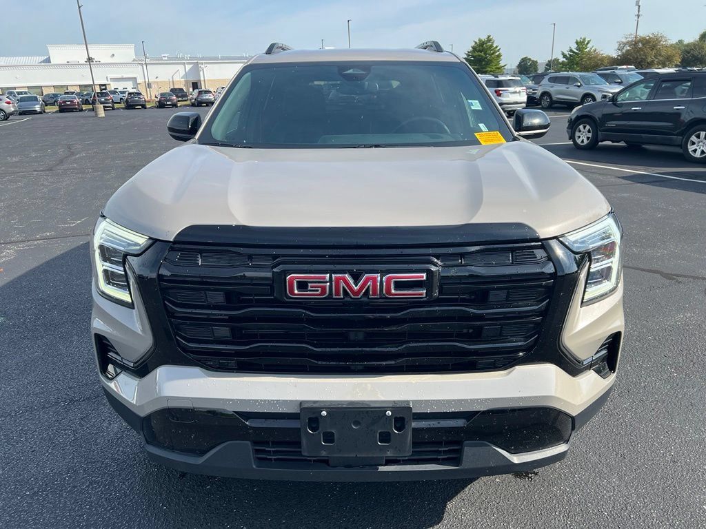 Used 2026 GMC Terrain Elevation w/ Elevation Premium Package AWD/4WD image 6