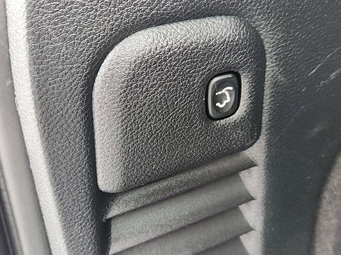 Used 2020 Jeep Grand Cherokee Altitude image 26