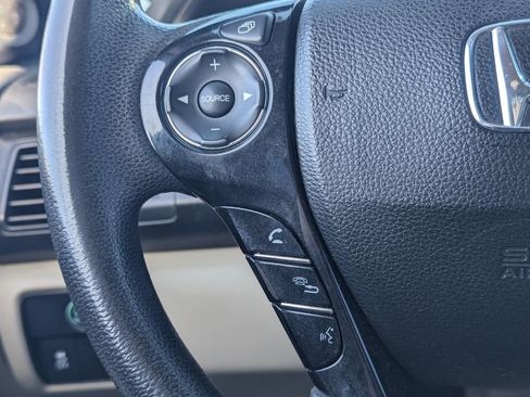 Used 2014 Honda Accord Hybrid Sedan image 19