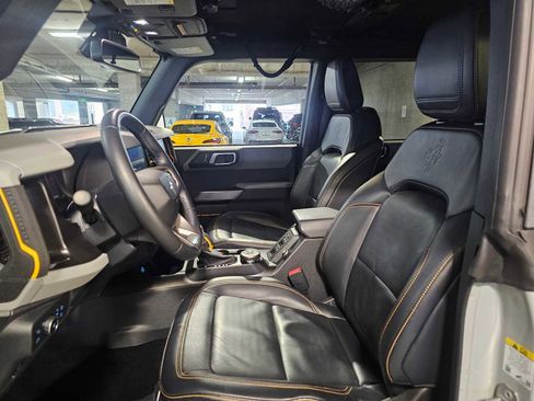 Used 2022 Ford Bronco Badlands image 30