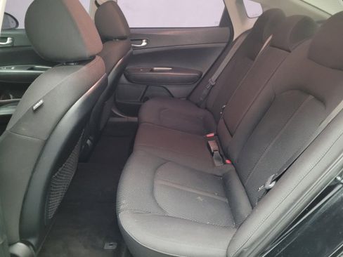 Used 2019 Kia Optima LX image 18