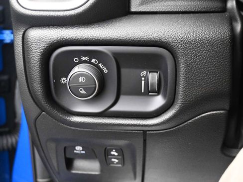 Used 2022 RAM 1500 Big Horn AWD/4WD image 10