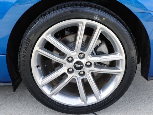 Used 2017 Ford Mustang Premium w/ Equipment Group 201A image 26