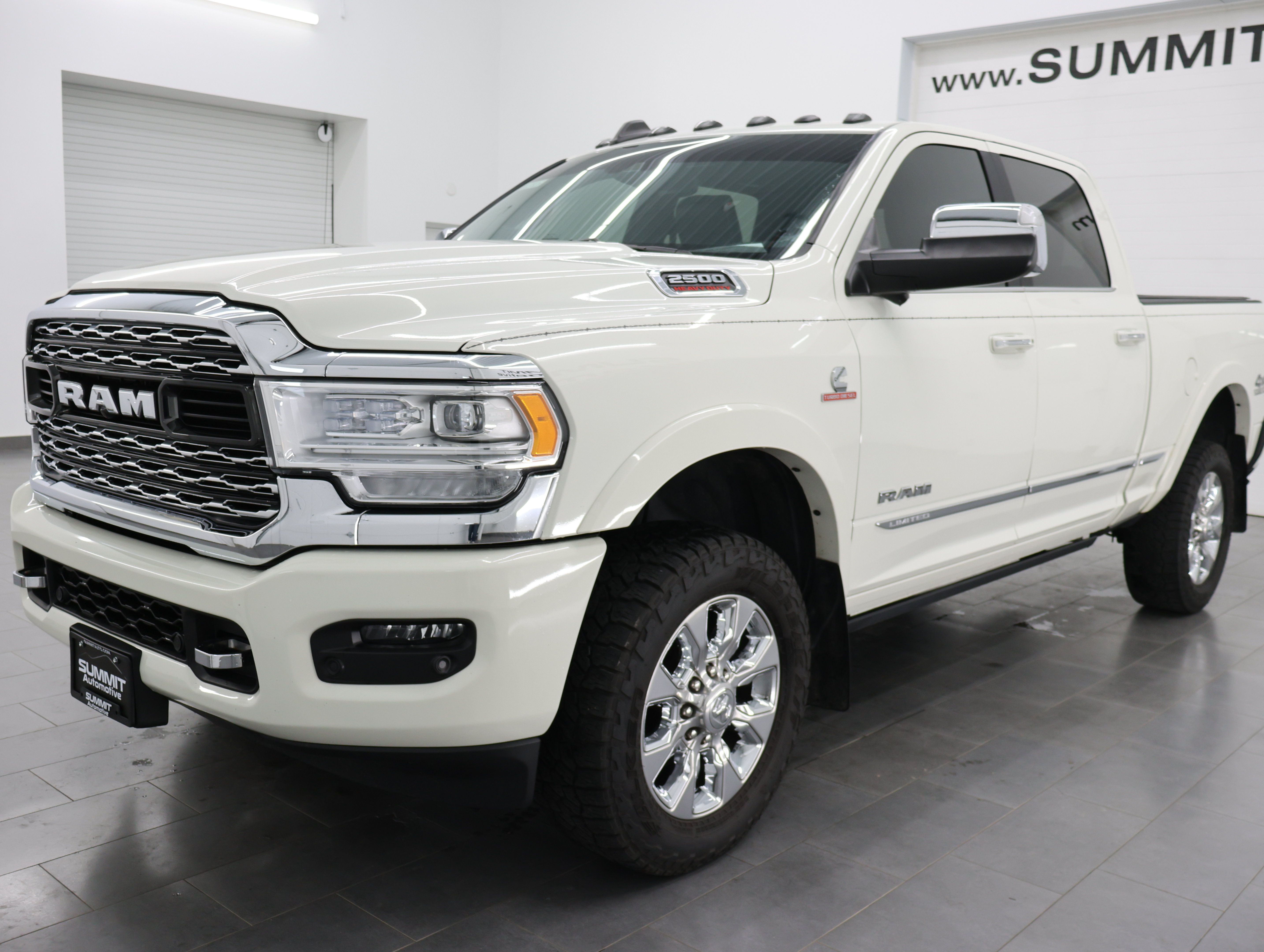 Used 2019 RAM 2500 Limited AWD/4WD image 7