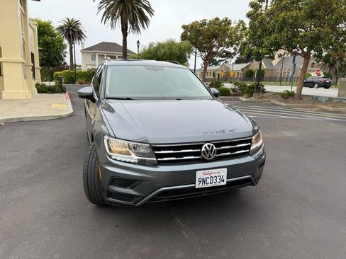 Used 2018 Volkswagen Tiguan SE AWD/4WD image 13