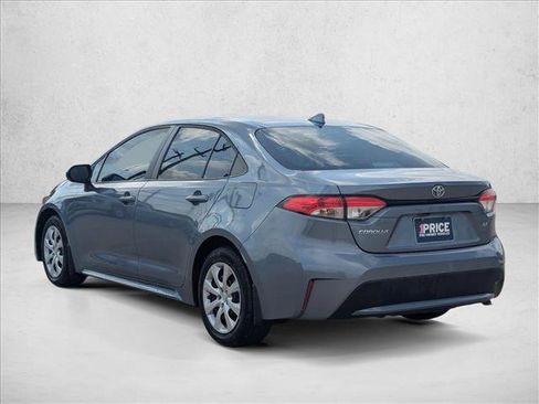 Used 2022 Toyota Corolla LE FWD image 4