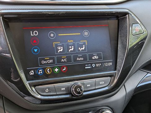 Certified 2023 Chevrolet TrailBlazer LT w/ Convenience Package FWD image 16