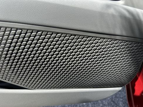 New 2025 Hyundai Elantra SEL image 21