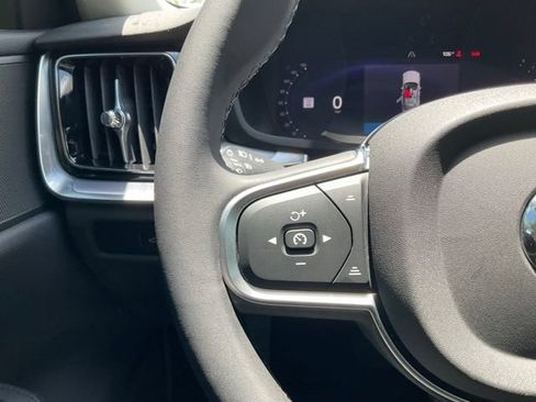 Certified 2024 Volvo S60 B5 Core AWD/4WD image 17