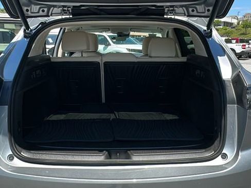 Used 2023 Buick Envision Avenir FWD image 18
