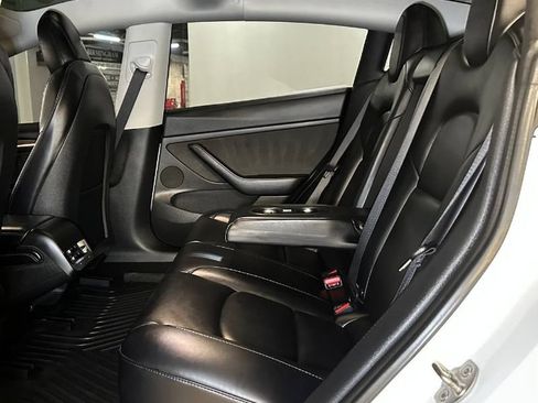 Used 2022 Tesla Model 3 Performance AWD/4WD image 21