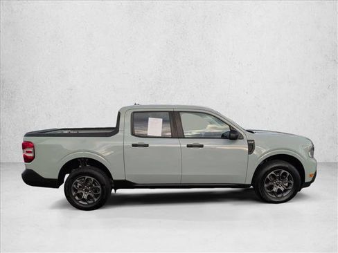 Used 2023 Ford Maverick XLT image 4