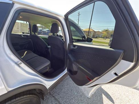 Used 2020 Ford Escape SE FWD image 27