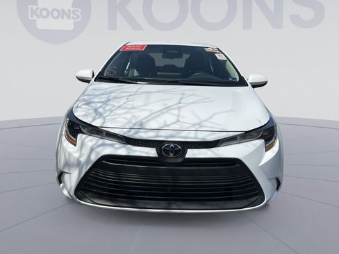 Used 2025 Toyota Corolla LE image 7