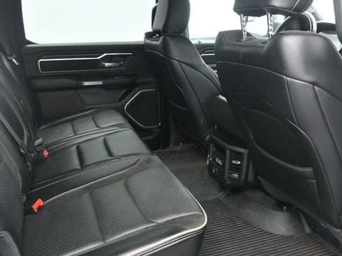 Used 2024 RAM 1500 Laramie AWD/4WD image 9