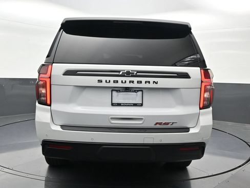 Used 2024 Chevrolet Suburban RST w/ Luxury Package RWD image 4