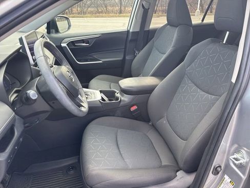 Used 2023 Toyota RAV4 XLE w/ Convenience Package image 41