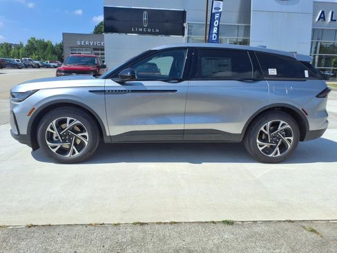 New 2025 Lincoln Nautilus Premier w/ Equipment Group 102A image 2