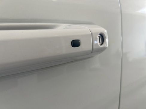 Used 2024 RAM 2500 Laramie w/ Night Edition AWD/4WD image 18