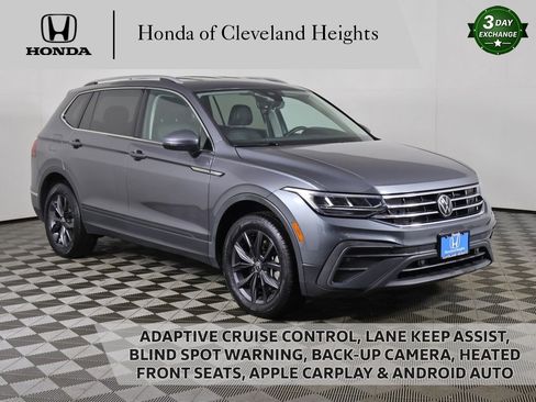 Used 2022 Volkswagen Tiguan SE image 1