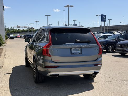 Used 2020 Volvo XC90 T6 Momentum w/ Protection Package Premier AWD/4WD image 7