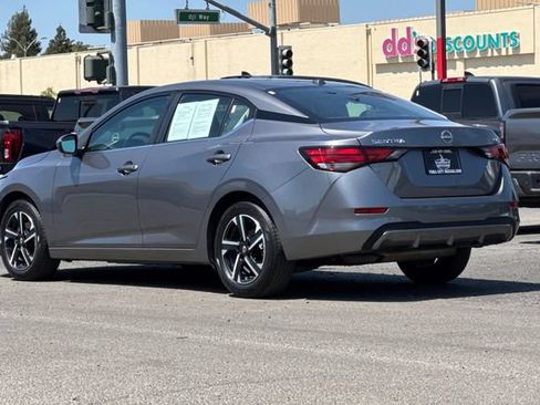 Used 2024 Nissan Sentra SV FWD image 6