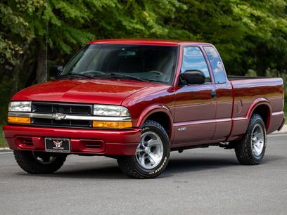 Used 2001 Chevrolet S10 Pickup LS w/ Preferred Equipment Group