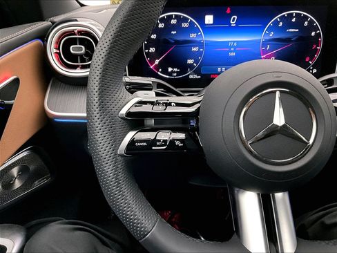Used 2026 Mercedes-Benz CLE 450 4MATIC Cabriolet image 21