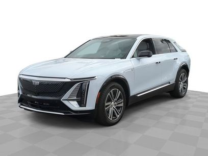 New 2026 Cadillac Lyriq Luxury w/ LPO, Premium Carpet Package
