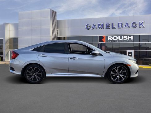 Used 2019 Honda Civic Sport image 7