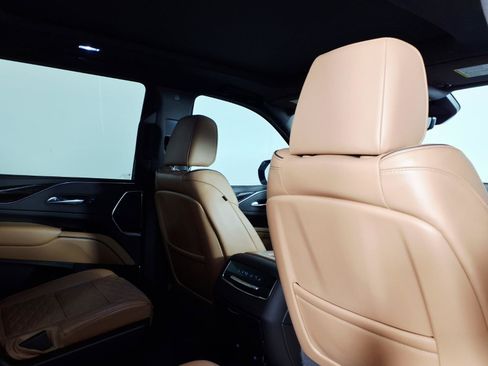Used 2022 Cadillac Escalade Sport w/ Touring Package AWD/4WD image 12