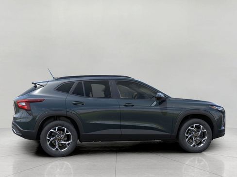 New 2026 Chevrolet Trax LT image 5