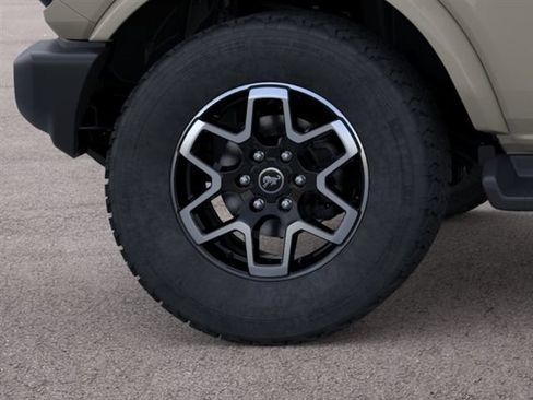 New 2026 Ford Bronco Outer Banks AWD/4WD image 21