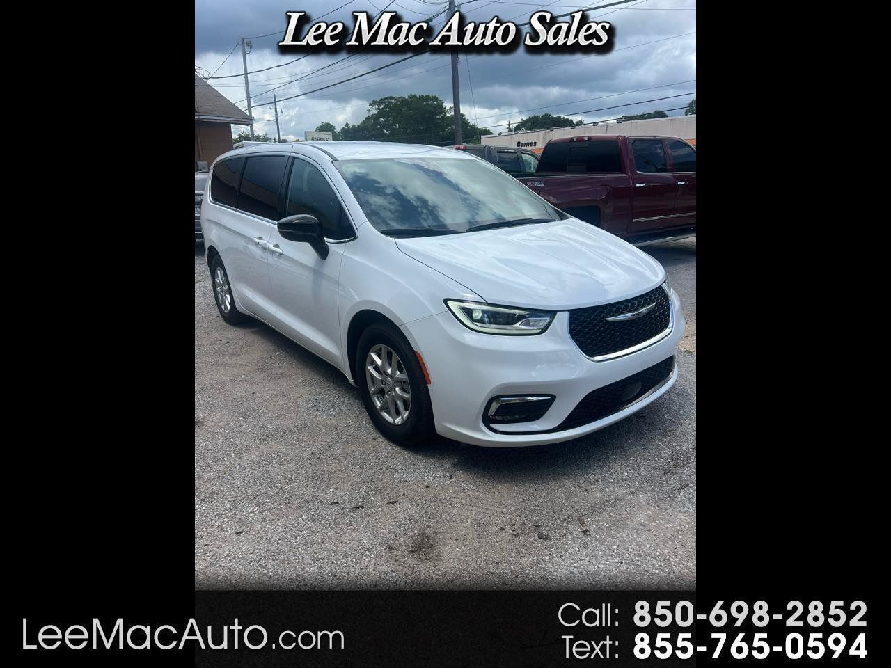 Used 2026 Chrysler Pacifica Select FWD image 1