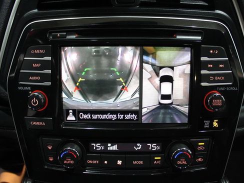 Used 2021 Nissan Maxima Platinum w/ 40th Anniversary Package FWD image 15