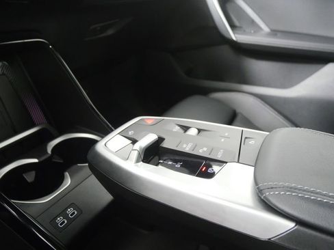 Used 2025 BMW X2 xDrive28i image 23