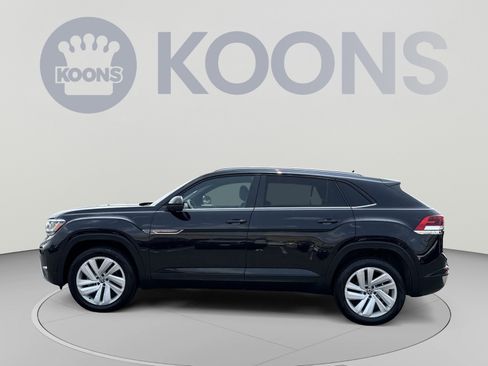 Used 2023 Volkswagen Atlas Cross Sport SE w/ Panoramic Sunroof Package AWD/4WD image 2