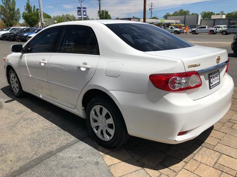 Used 2011 Toyota Corolla LE FWD image 4