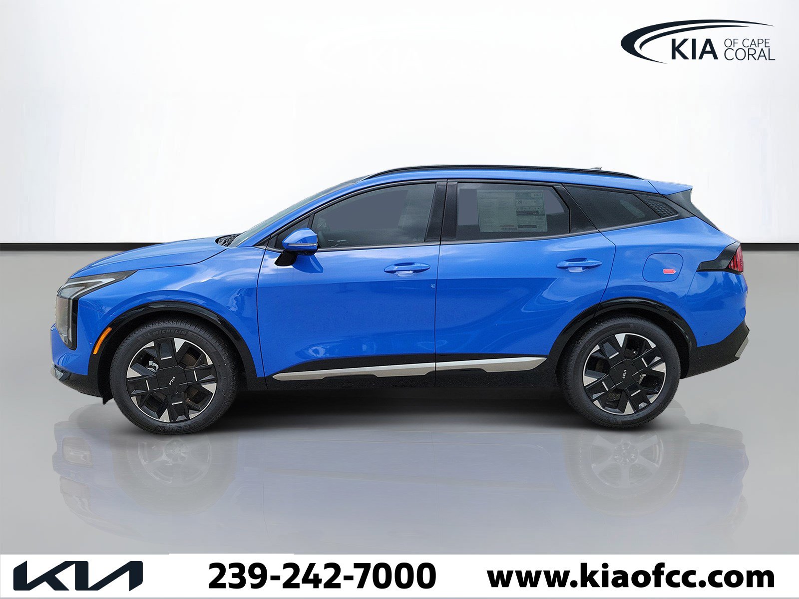 New 2026 Kia Sportage SX FWD image 4