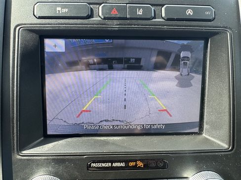 Used 2020 Ford Expedition Max Limited image 10