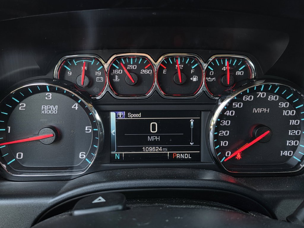Used 2018 Chevrolet Silverado 1500 LT w/ All Star Edition AWD/4WD image 23