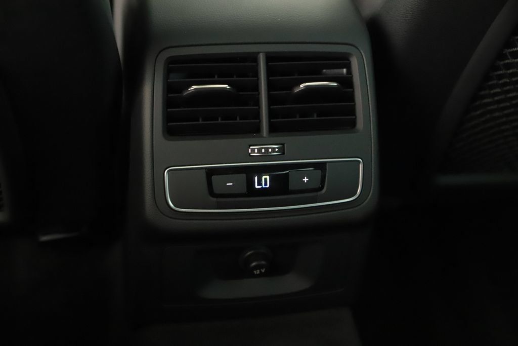Used 2022 Audi A4 2.0T Premium AWD/4WD image 22