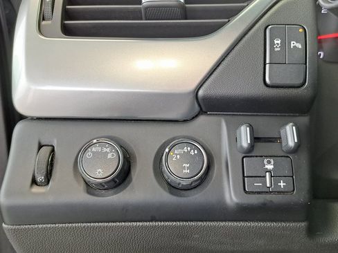 Used 2019 Chevrolet Tahoe LS w/ Max Trailering Package image 14