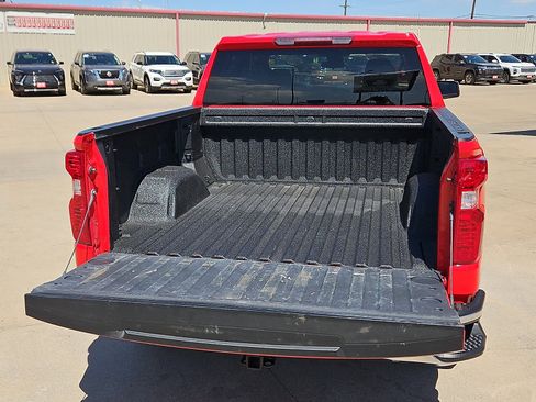 Used 2025 Chevrolet Silverado 1500 LT RWD image 7
