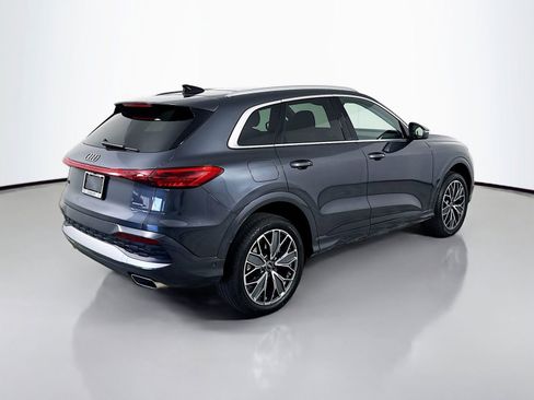 Used 2025 Audi Q5 Premium Plus w/ Premium Plus AWD/4WD image 9