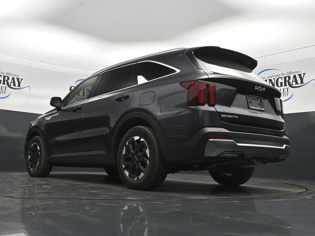 Used 2025 Kia Sorento S w/ Panoramic Sunroof Package FWD image 30
