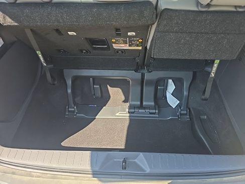 Used 2024 Toyota Sienna XLE w/ XLE Plus Package AWD/4WD image 10