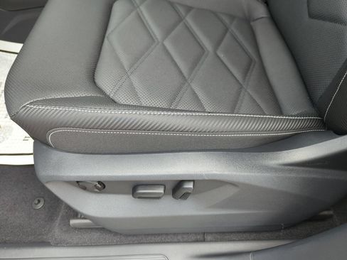New 2026 Volkswagen Atlas Cross Sport SE FWD image 35